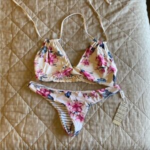 Frankie’s Bikini set- L